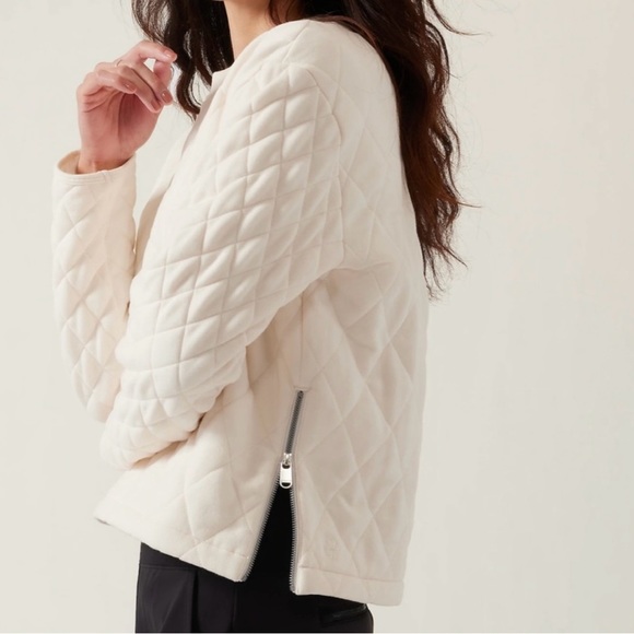 NWT Athleta Retroplush Quilted LS Crewneck Sweatshirt, Off-White, XS - Picture 2 of 10